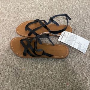 NWT Amazon essentials sandals
